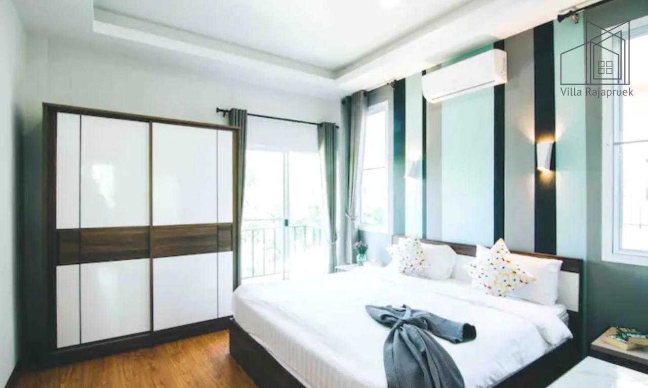 Rajapruek Entire 3 7 Bedrooms Near Airport Villa *