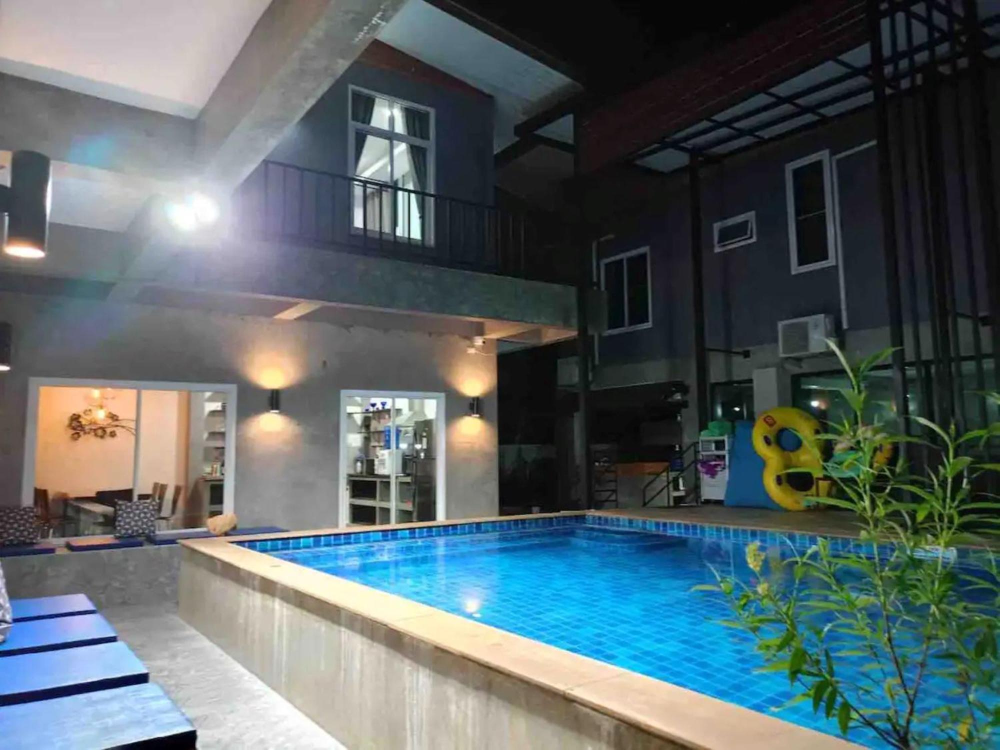 Rajapruek Entire 3 7 Bedrooms Near Airport Вилла