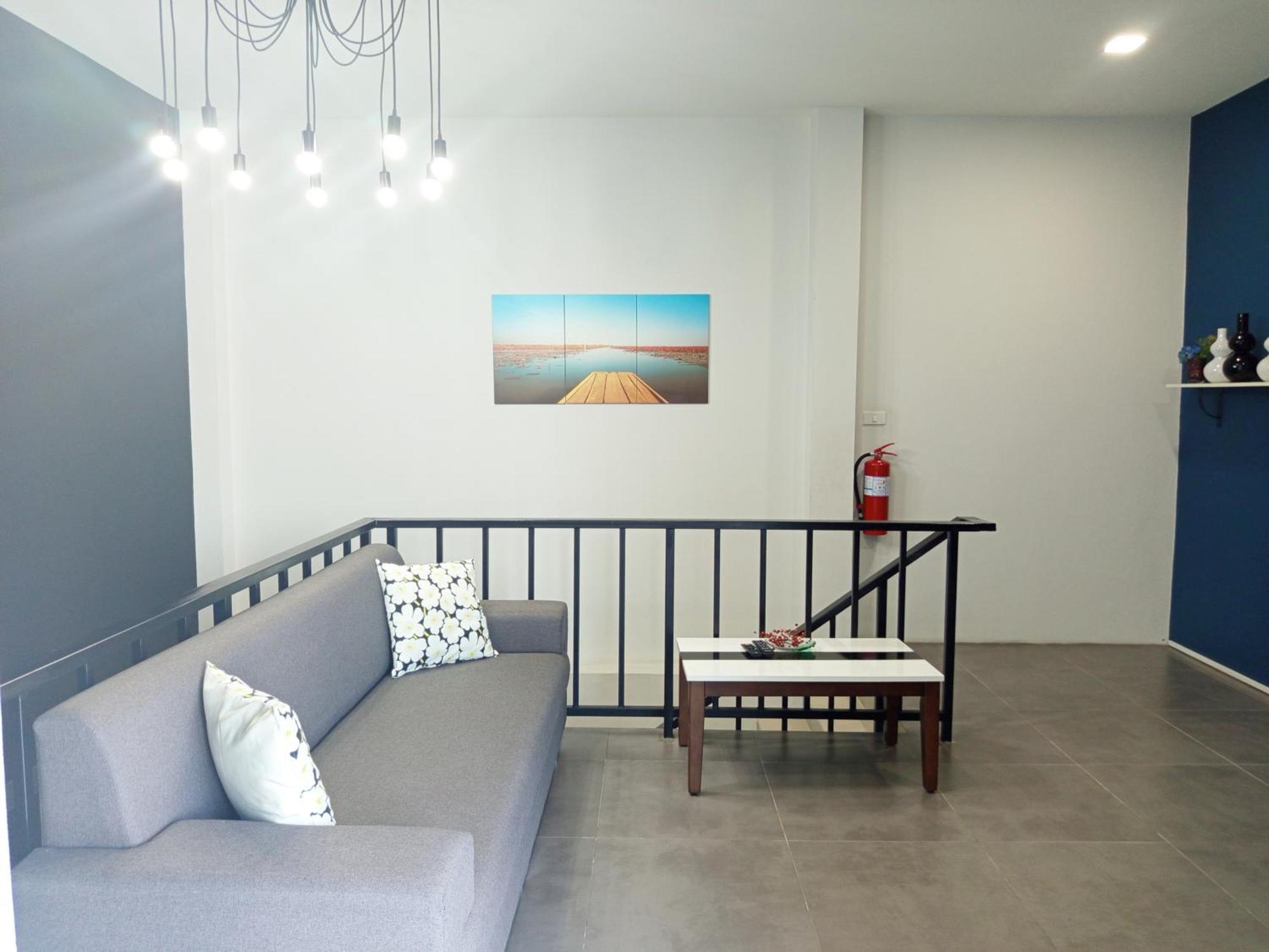 Rajapruek Entire 3 7 Bedrooms Near Airport Villa *
