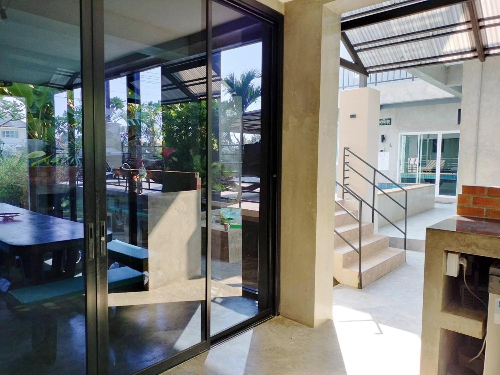 Villa Rajapruek Entire 3 7 Bedrooms Near Airport Chiang Mai