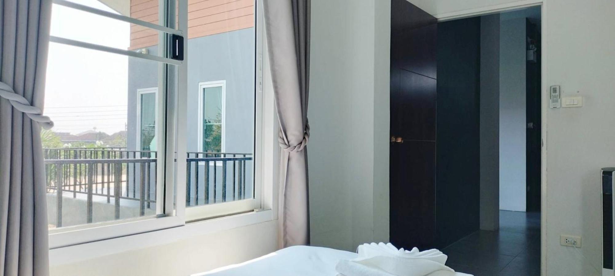 Villa Rajapruek Entire 3 7 Bedrooms Near Airport *