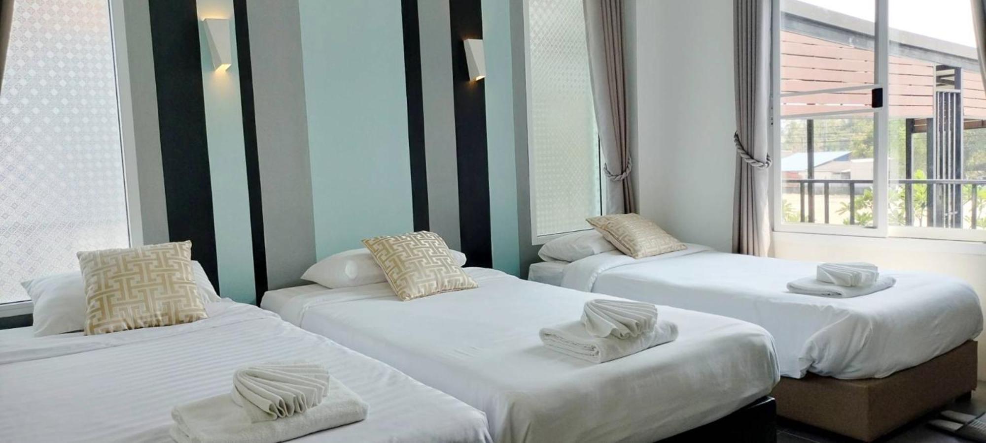 Rajapruek Entire 3 7 Bedrooms Near Airport Villa